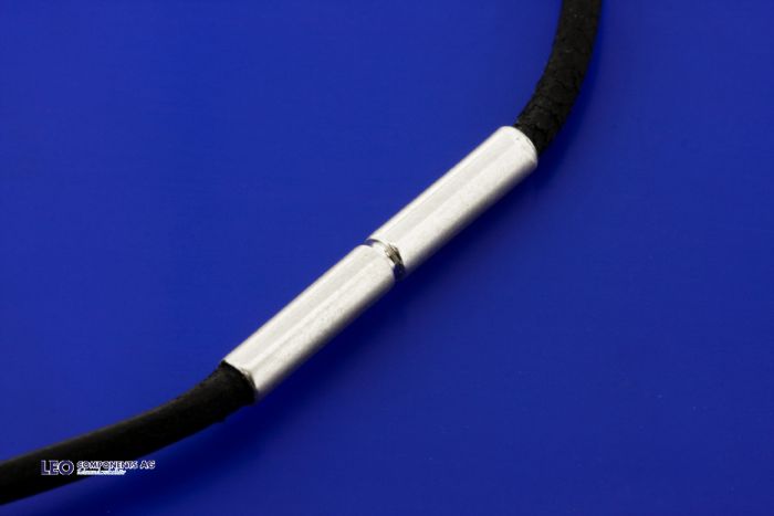 leather cord with bajonet clasp (ø 2 mm)