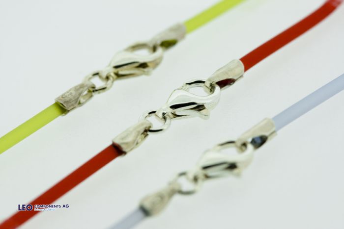 caoutchouc cord with end caps and lobster clasp (ø 1.5 mm)